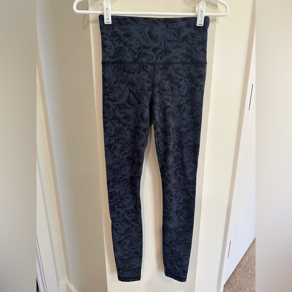 Athleta blue black floral leggings